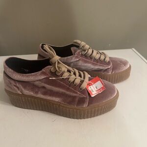 Musse & Cloud Dusty Mauve Velvet Platform Sneakers with Taupe Laces